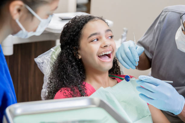 Best Emergency Tooth Extraction  in James City, NC